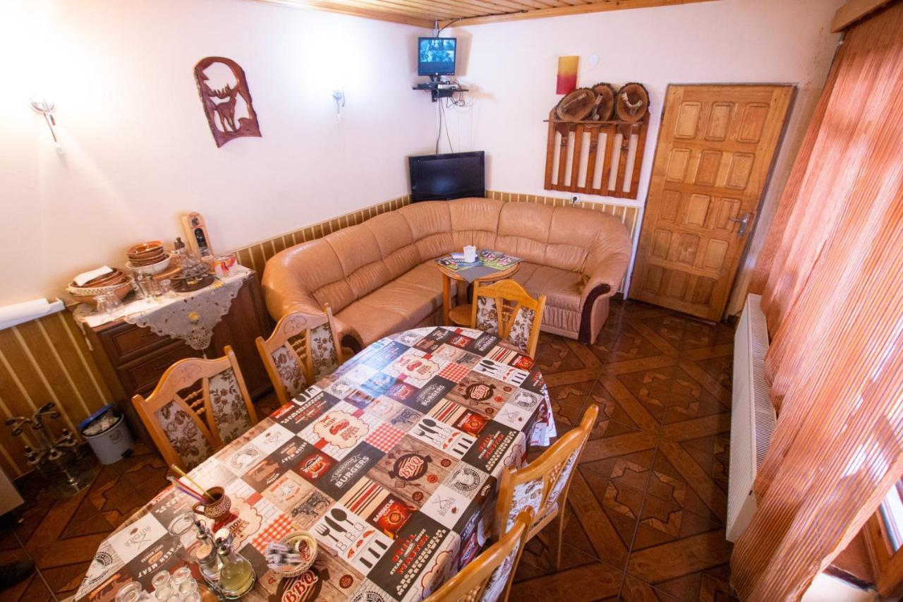 Hotel Casa Alba Baia de Aramă Zewnętrze zdjęcie