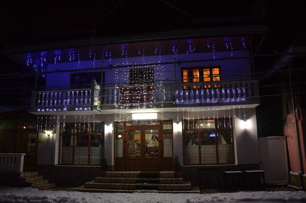 Hotel Casa Alba Baia de Aramă Zewnętrze zdjęcie